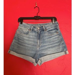 American Eagle Stretch Curvy Denim Mom Shorts . Size 8